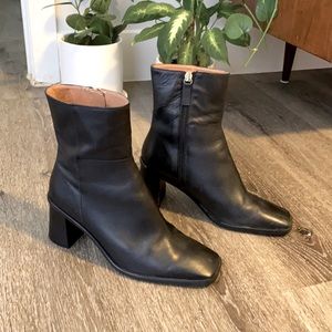 Alohas Square Toe Boots